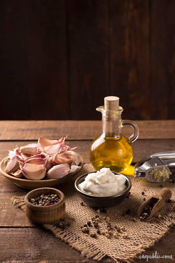 Easy Roasted Garlic Sauce