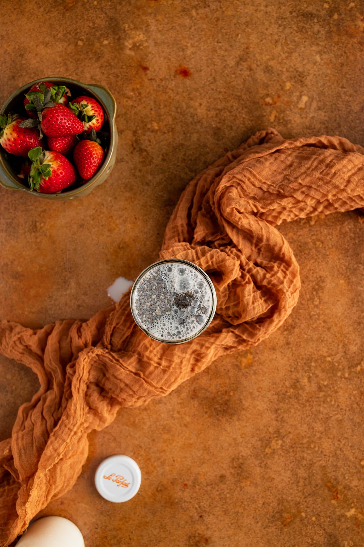 Step by step instructions for homemade coconut milk chia pudding.